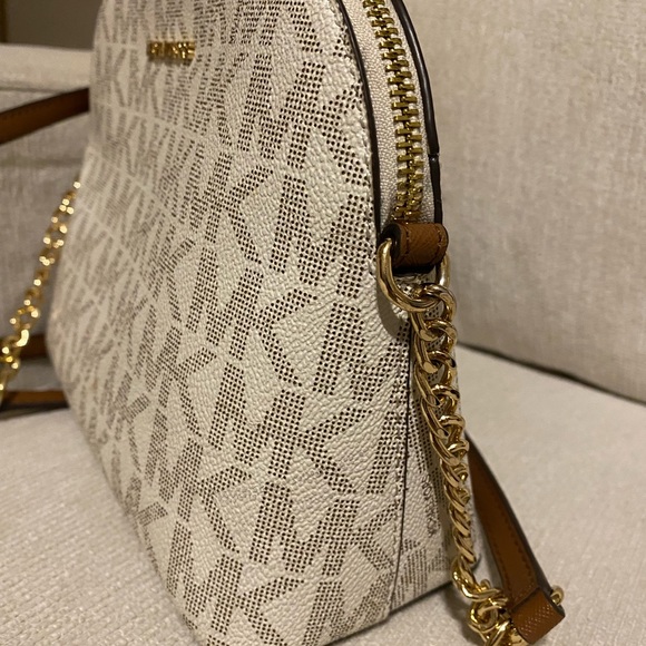 Michael Kors Cream and Tan with Gold accents Crossbody Bag 10”x8” - Picture 4 of 13